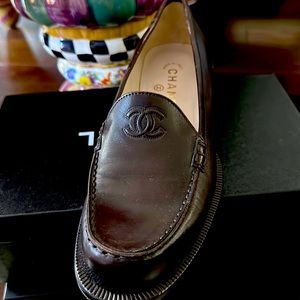 Brown leather loafer, classic work loafer, cute with jeans.